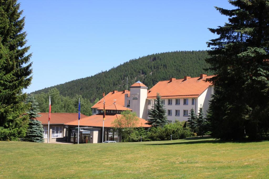 Waldhotel Berghof Луизенталь Экстерьер фото
